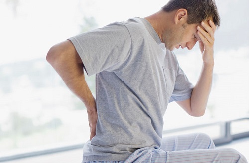 Đau lưng gây rất nhiều ảnh hưởng đến cuộc sống nếu không điều trị kịp thời